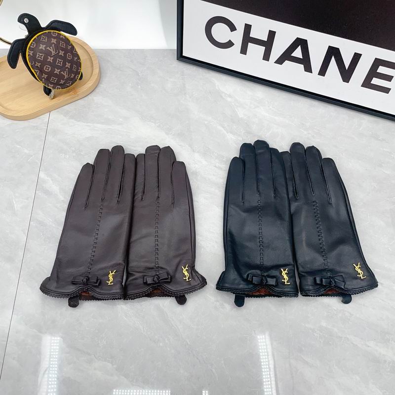 Gloves 0830
